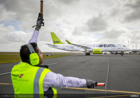 A220-300 AirBaltic © AIRBUS 2019 - Photo by O. DALE