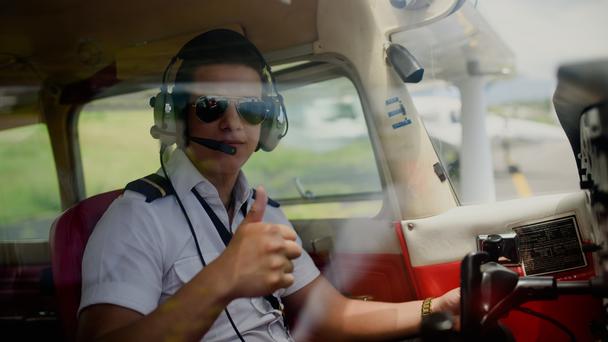 Airbus Flight Academy cadet thumbs up Airbus Flight Academy cadet thumbs up