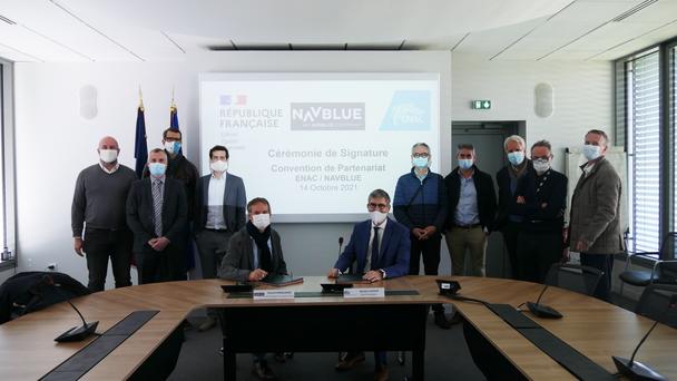 NAVBLUE and ENAC (French Civil Aviation University) sign partnership to develop new solutions for the aviation of tomorrow.