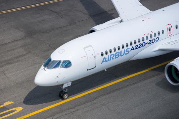 A220-300 reveal: first arrival in Airbus livery 13 - © AIRBUS 2018 - photo by S. Ramadier