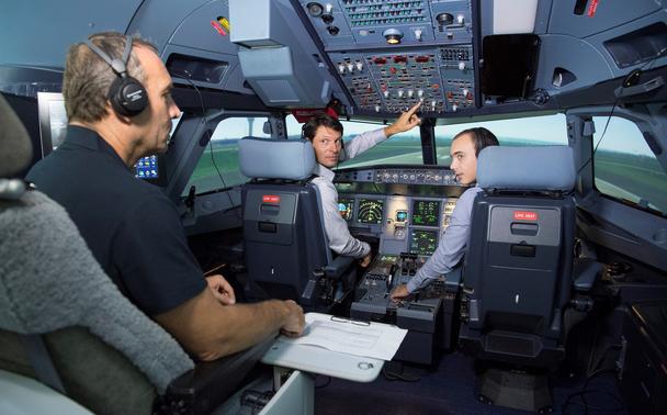 cadets in the A320 cockpit 