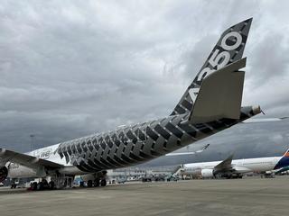 A350 MSN2 - antenna flight aircraft