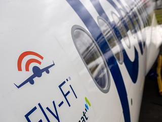JetBlue A220 at the 2024 Farnborough International Airshow