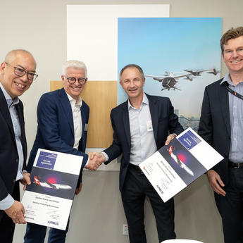 Qantas signs for Skywise Predictive Maintenance