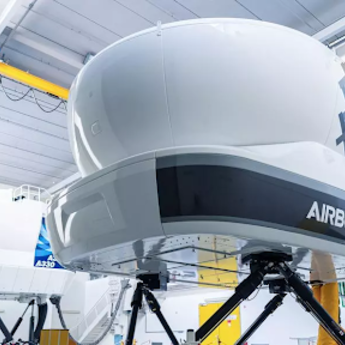 2 Full Flight Simulators