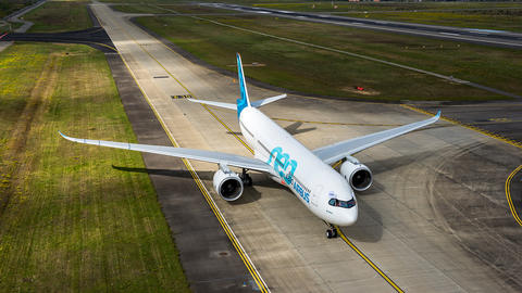 A330neo taxiing