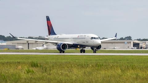 Delta A220