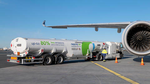 Truck of Sustainable Aviation Fuel (SAF) 