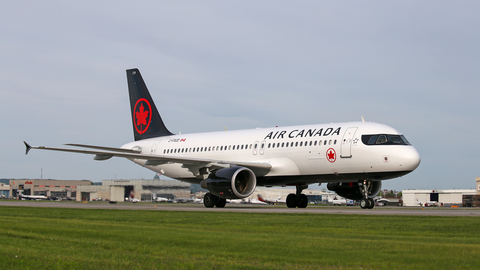 Air Canada A320 taxiing