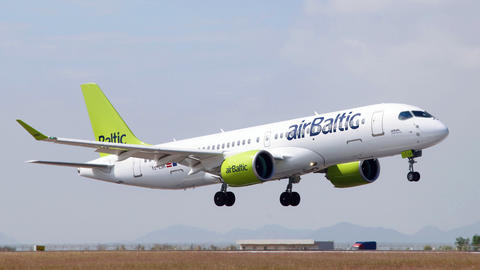 A220-300 airBaltic landing