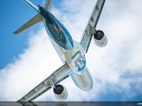 A330neo flying