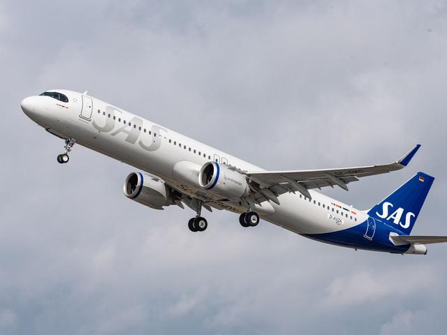 SAS-Aircraft-in-flight