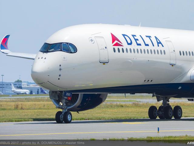 Delta A350 close-up