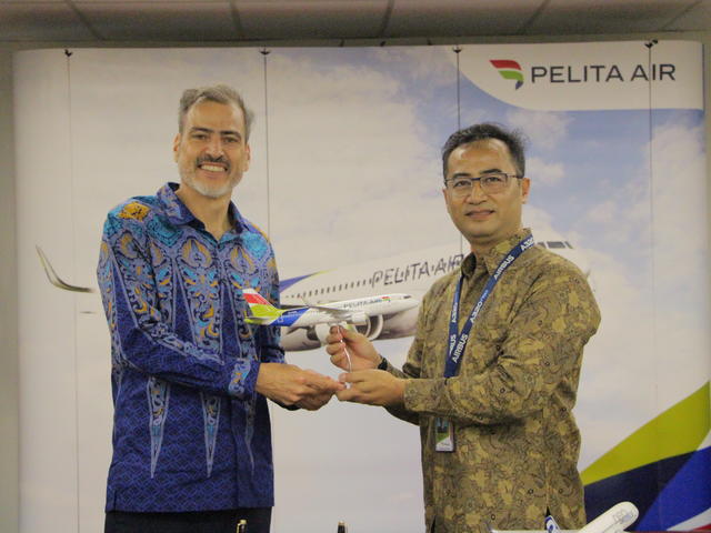 On the right: Heru Susilo - Scheduled Operation Director PT Pelita Air Service On the left: Briac Kerihuel -  Chief Commercial Officer of NAVBLUE