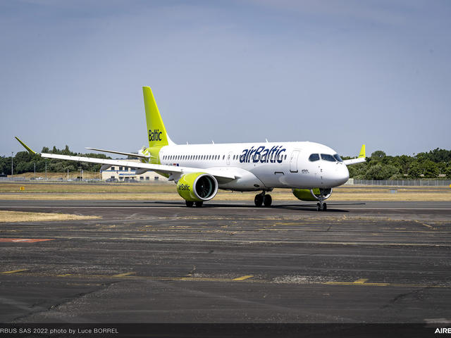 Air Baltic A220 taxiing Air Baltic A220 taxiing