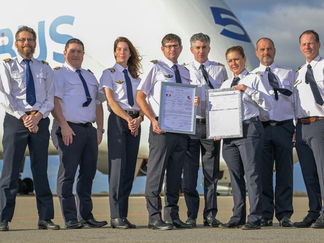 AiBT pilots with AOC Certificate at Francazal