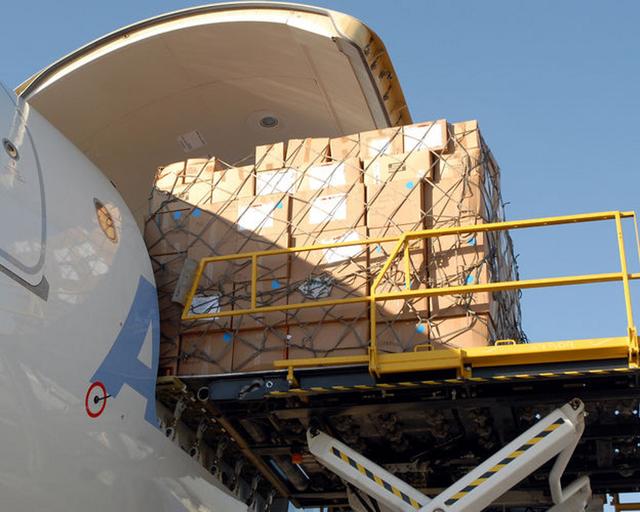 A330-200F loading A330-200F loading