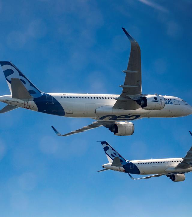 A320neo and A321neo in formation flight © AIRBUS S.A.S 2016 - Photo by S. RAMADIER