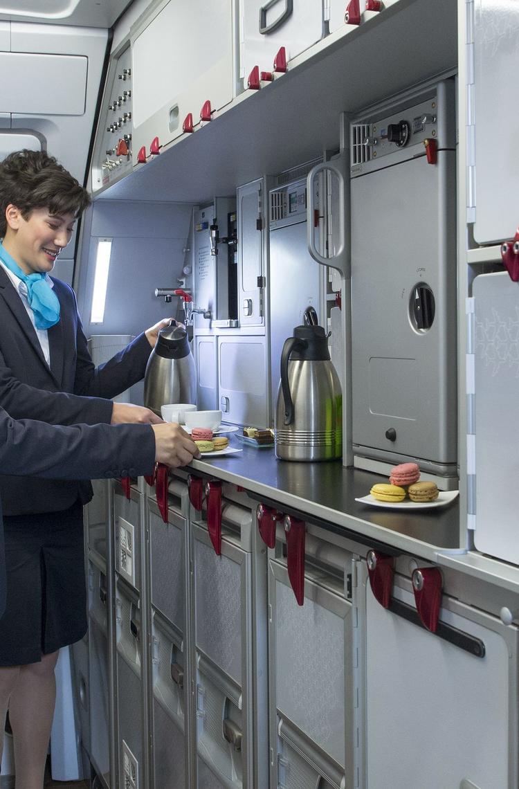 Cabin_crew_basic_training_Service