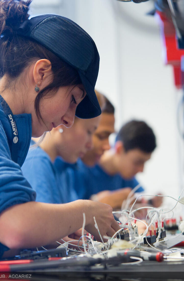 lycée airbus apprentice