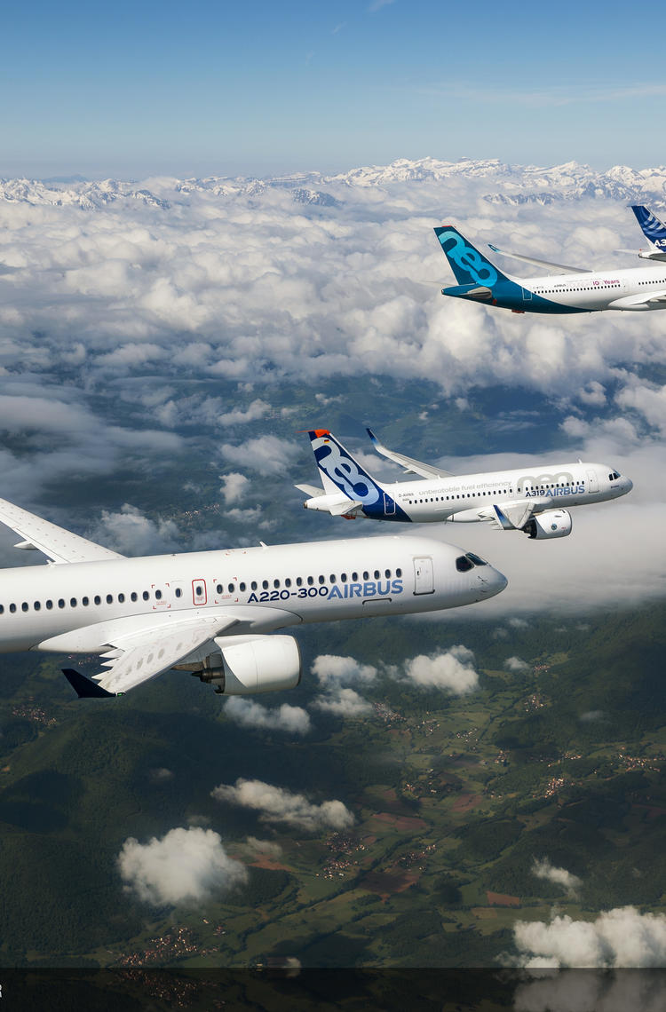 Airbus Commercial Aircraft formation flight – Airbus 50-year anniversary