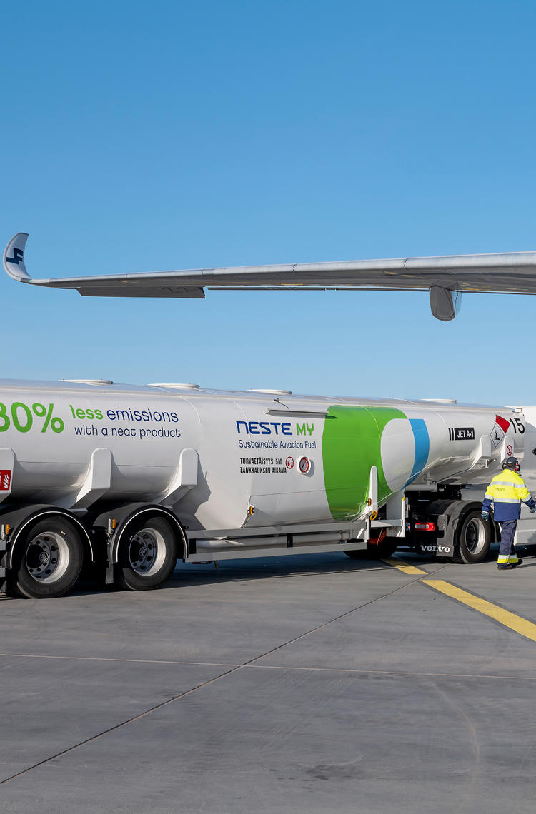 Truck of Sustainable Aviation Fuel (SAF) 