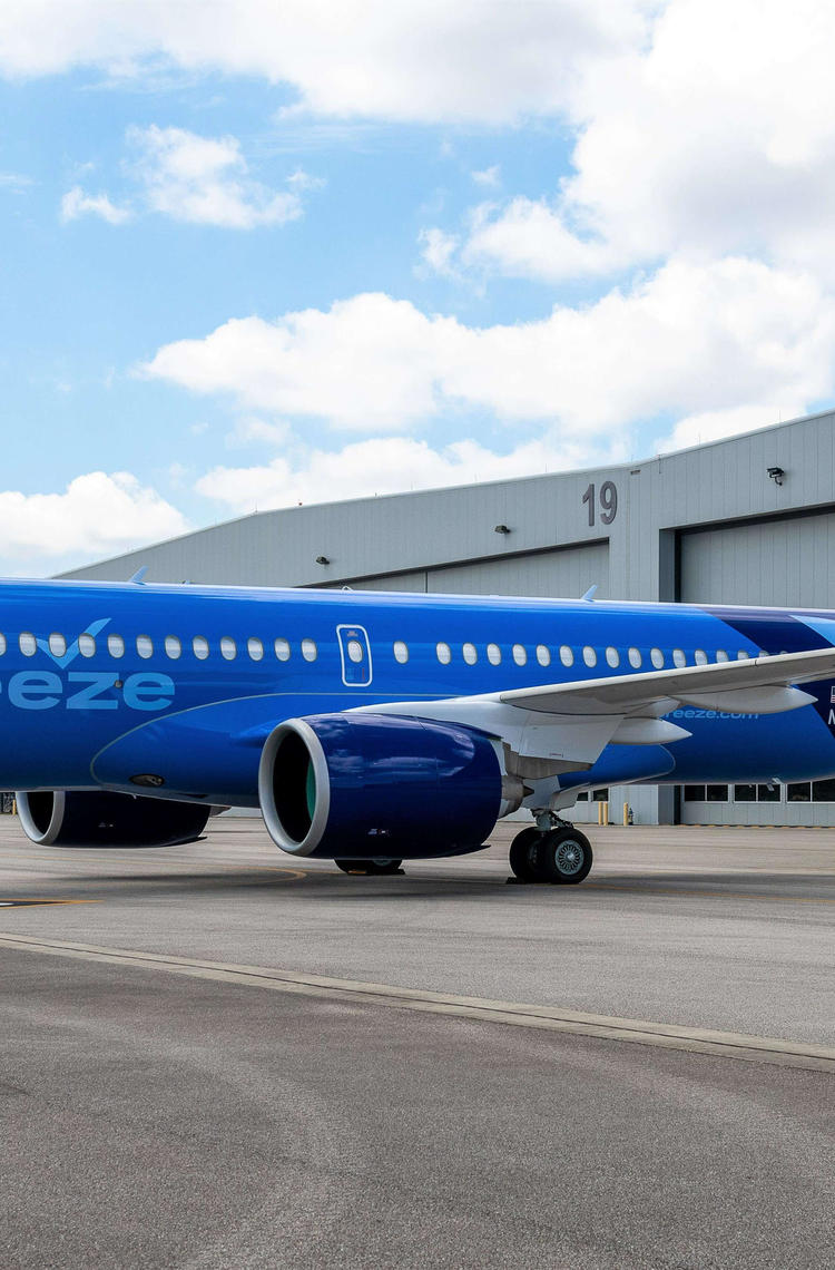 A220-300