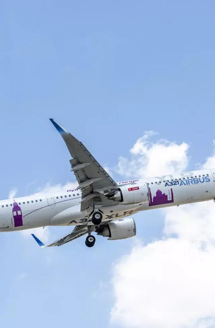 A321XLR taking off A321XLR taking off