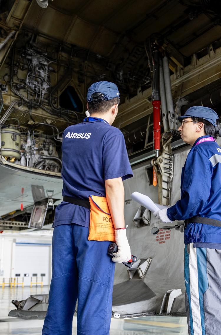  First aircraft to be dismantled and recycled at the ALSC