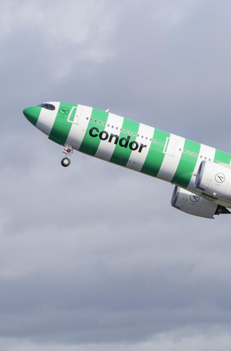A330neo Condor takeoff