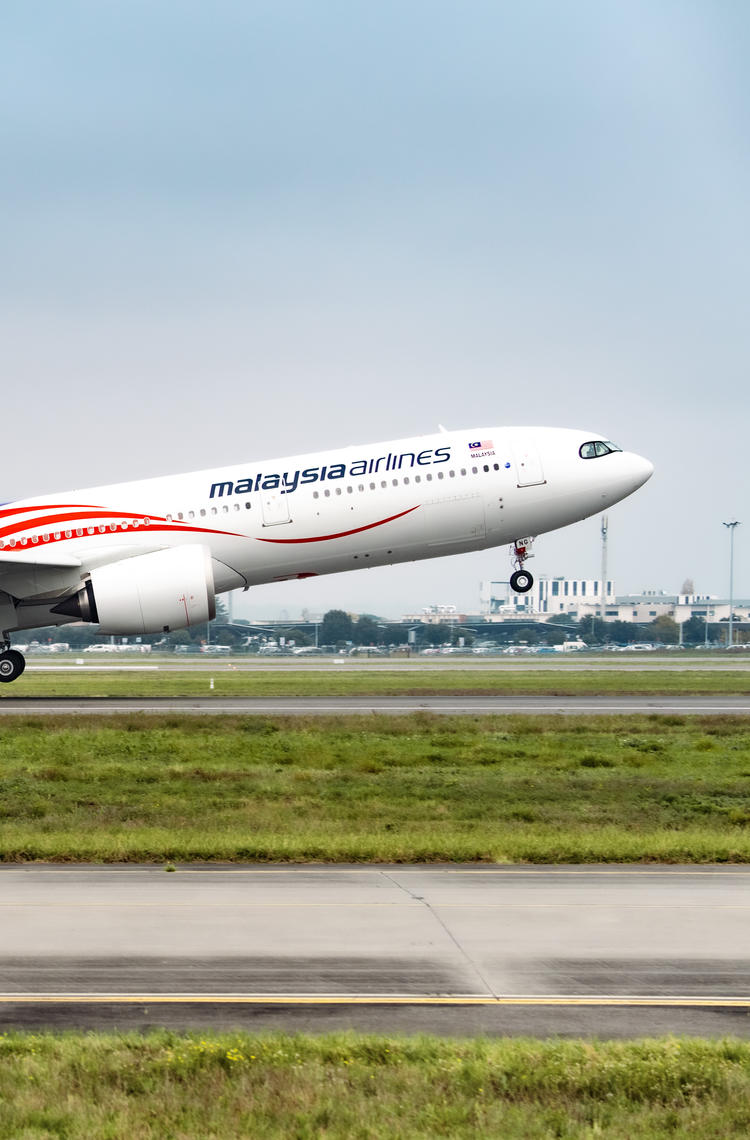 Malaysia airlines first flight A330neo take off Malaysia airlines first flight A330neo take off